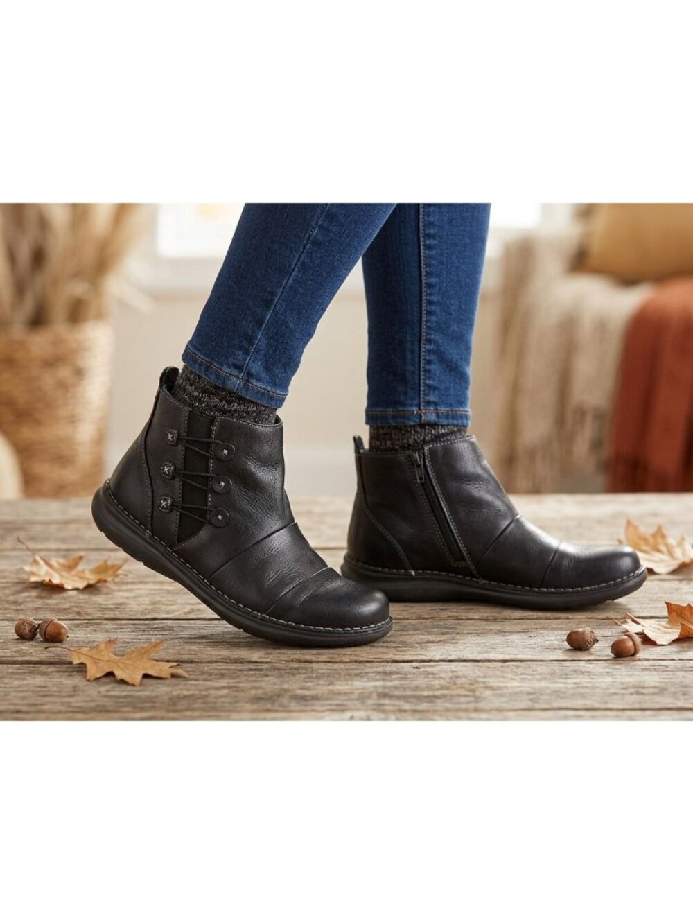 Eurosoft Ankle Bootie Black Sz 9M Faux Leather Zip Up Winter Shoes Comfort Flats